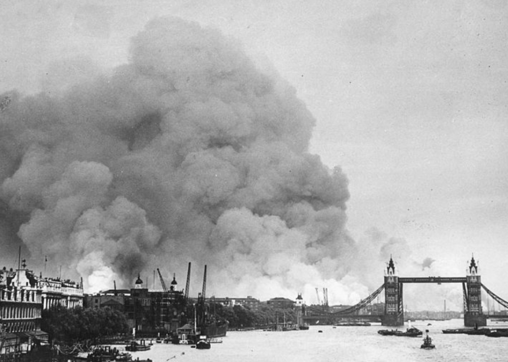 1940: U.S. prepares for war